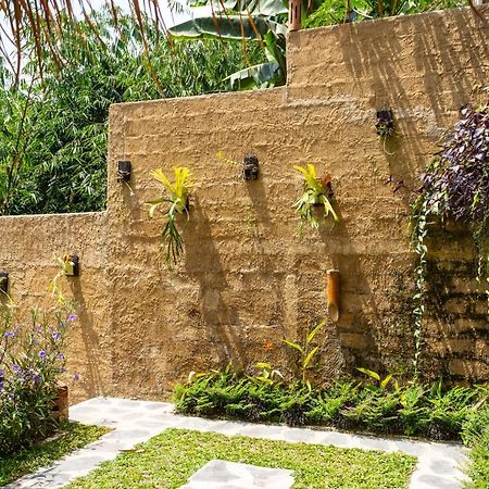 Bali Bamboo Jungle Huts And Hostel Tampaksiring Zewnętrze zdjęcie